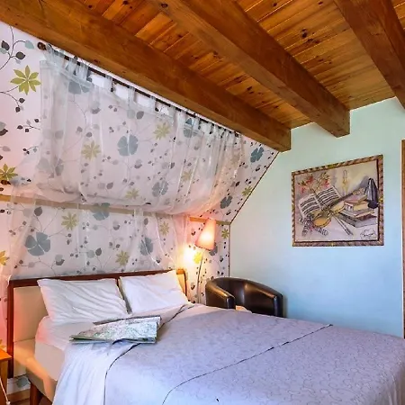 Country house Domaine De La Chaux De Revel Saint-Martin-Valmeroux